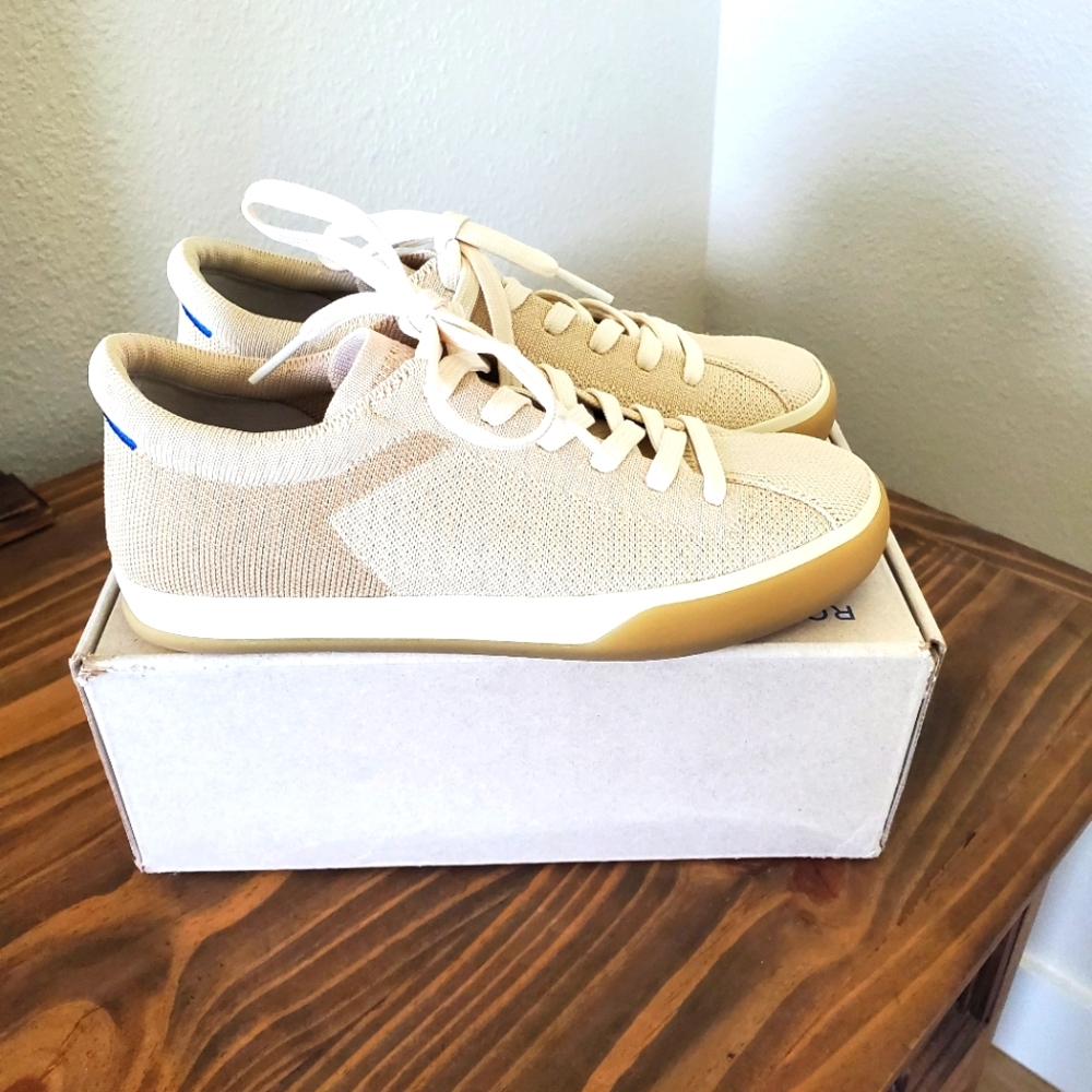 NWT Rothy's Lace Up Sneaker in Biscuit- Size 7